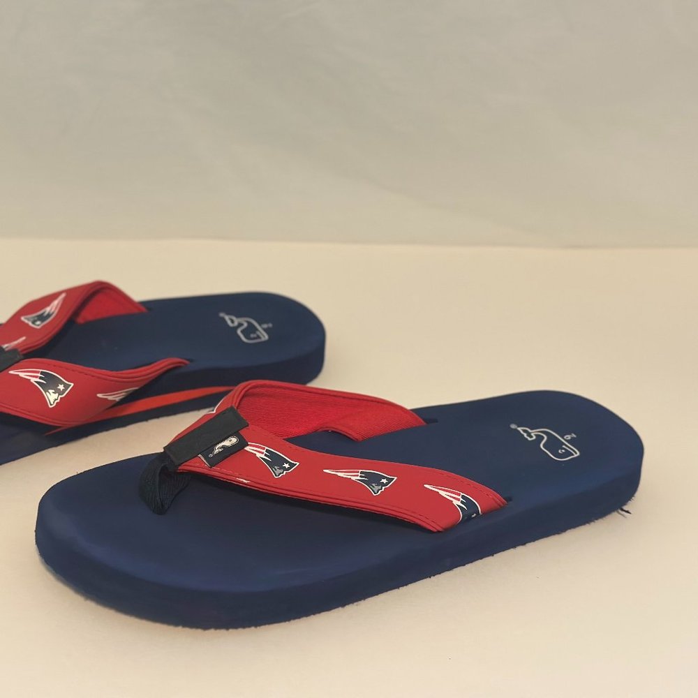 Mens Vineyard Vines New England Patriots Flip flops